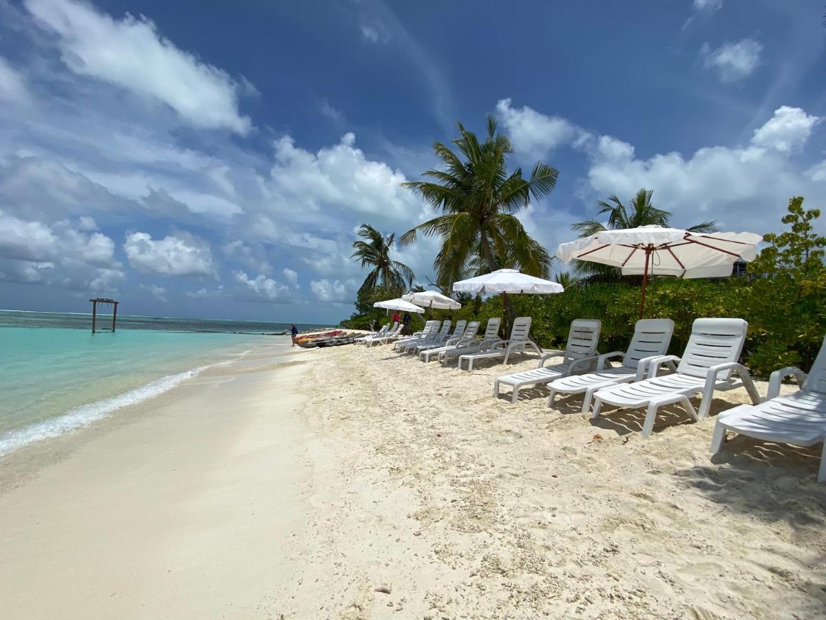 Dhiffushi Island Villa Exterior photo