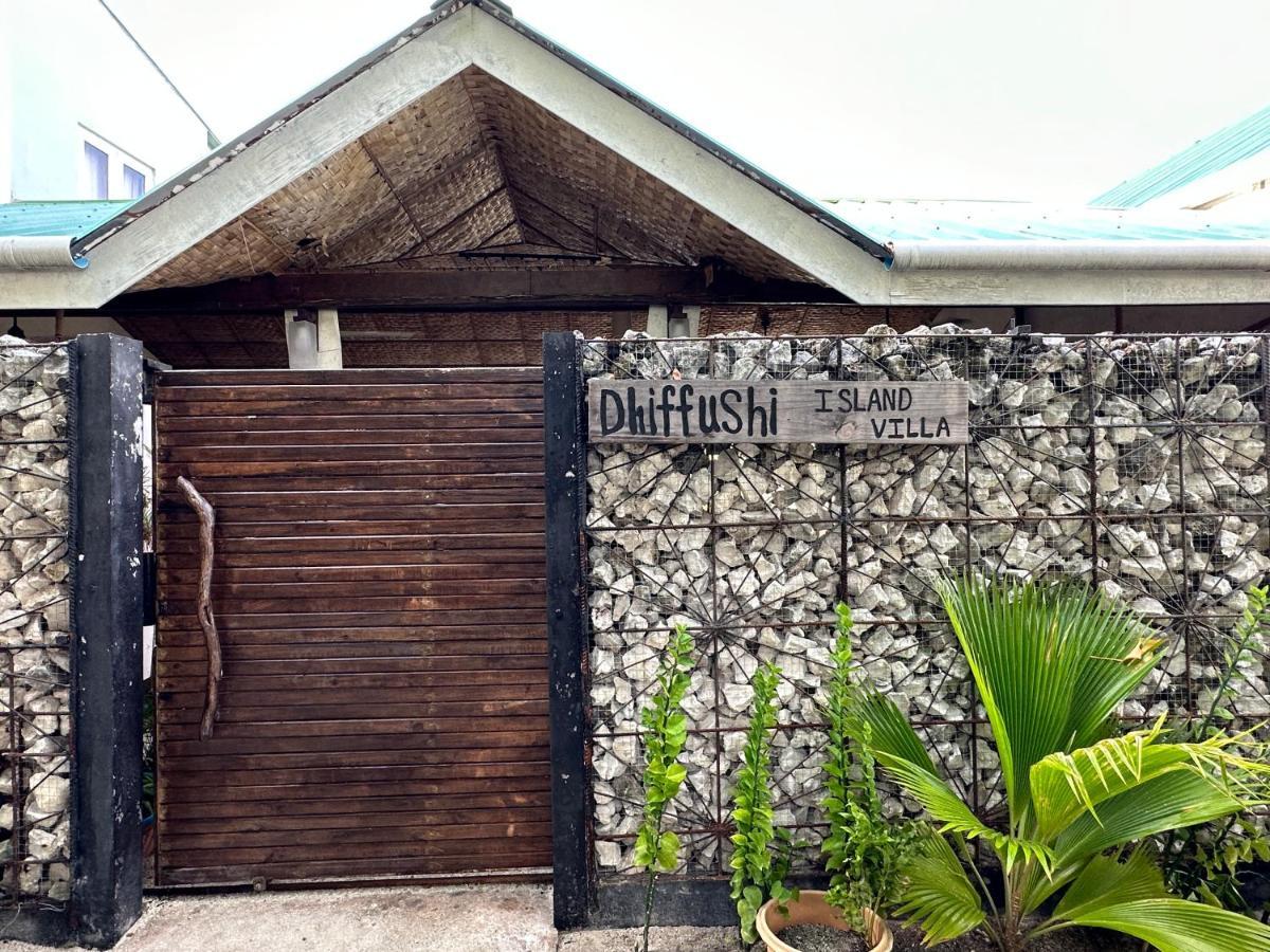 Dhiffushi Island Villa Exterior photo