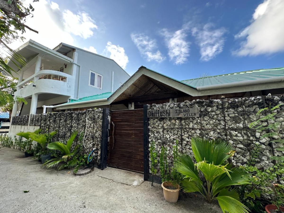 Dhiffushi Island Villa Exterior photo