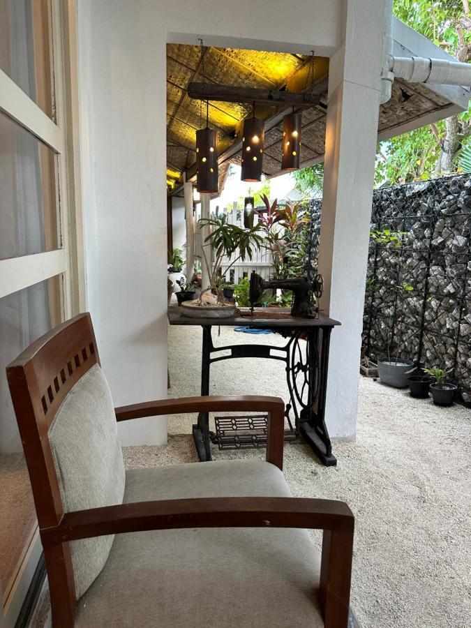 Dhiffushi Island Villa Exterior photo