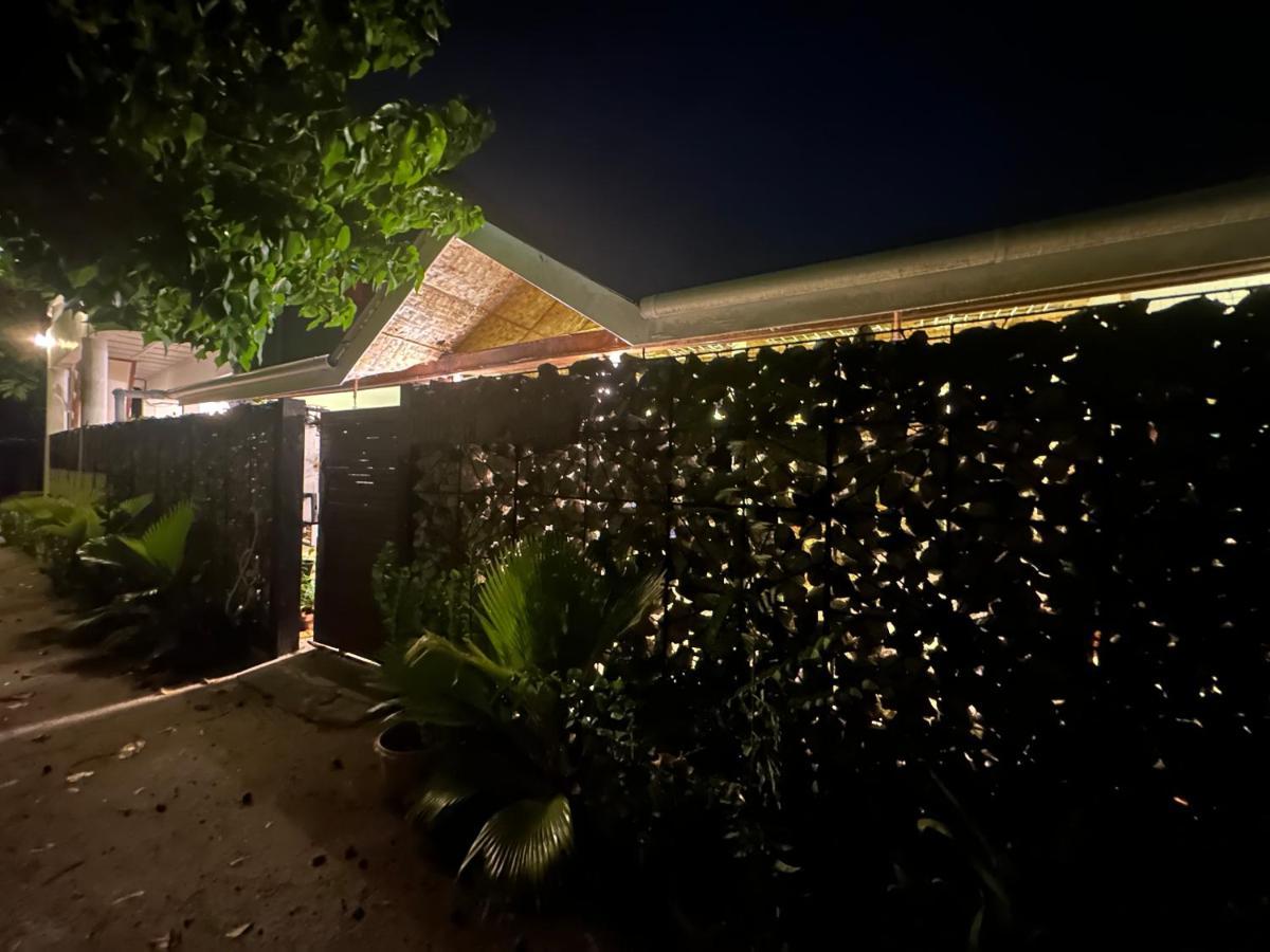 Dhiffushi Island Villa Exterior photo
