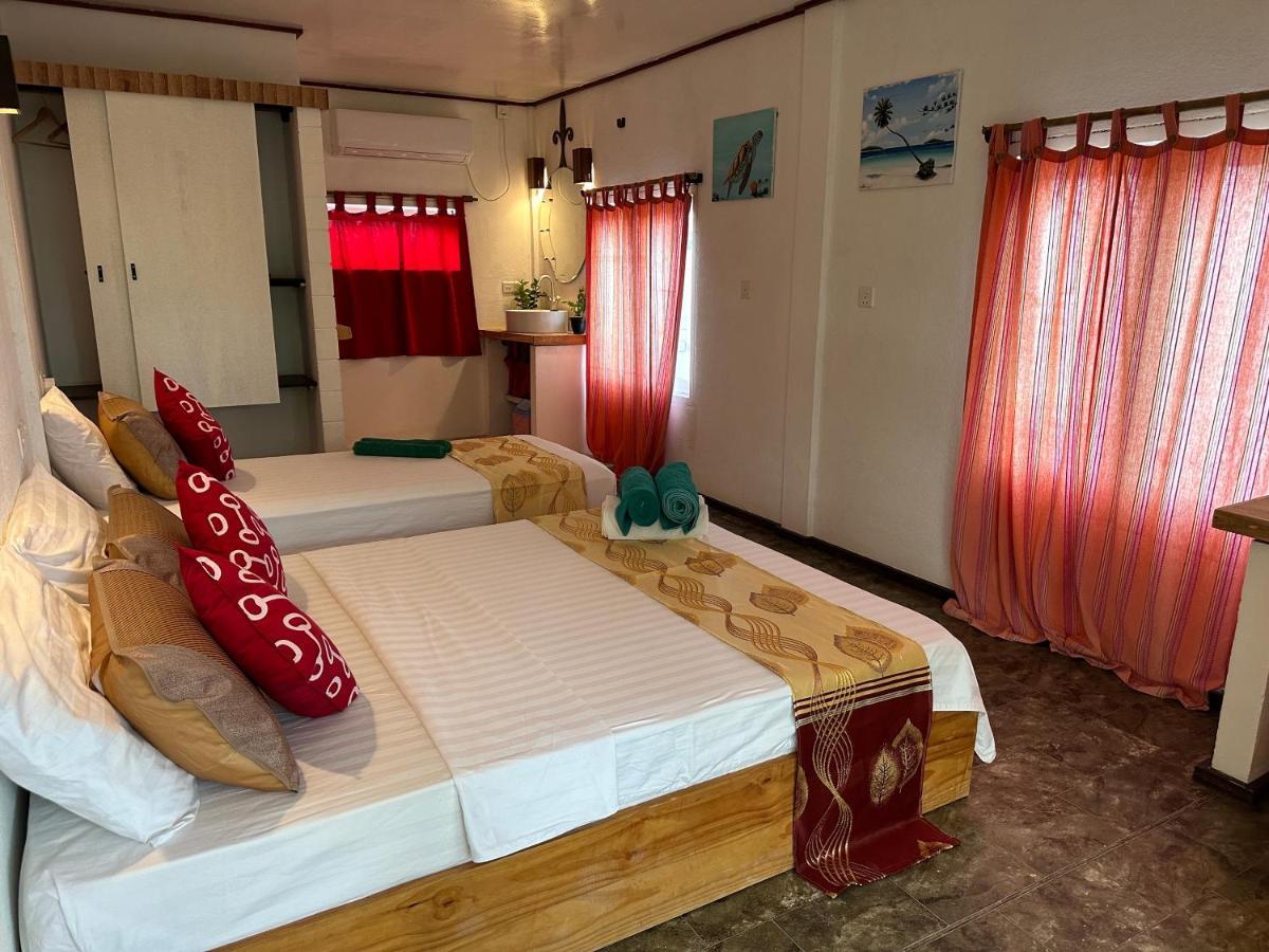Dhiffushi Island Villa Exterior photo